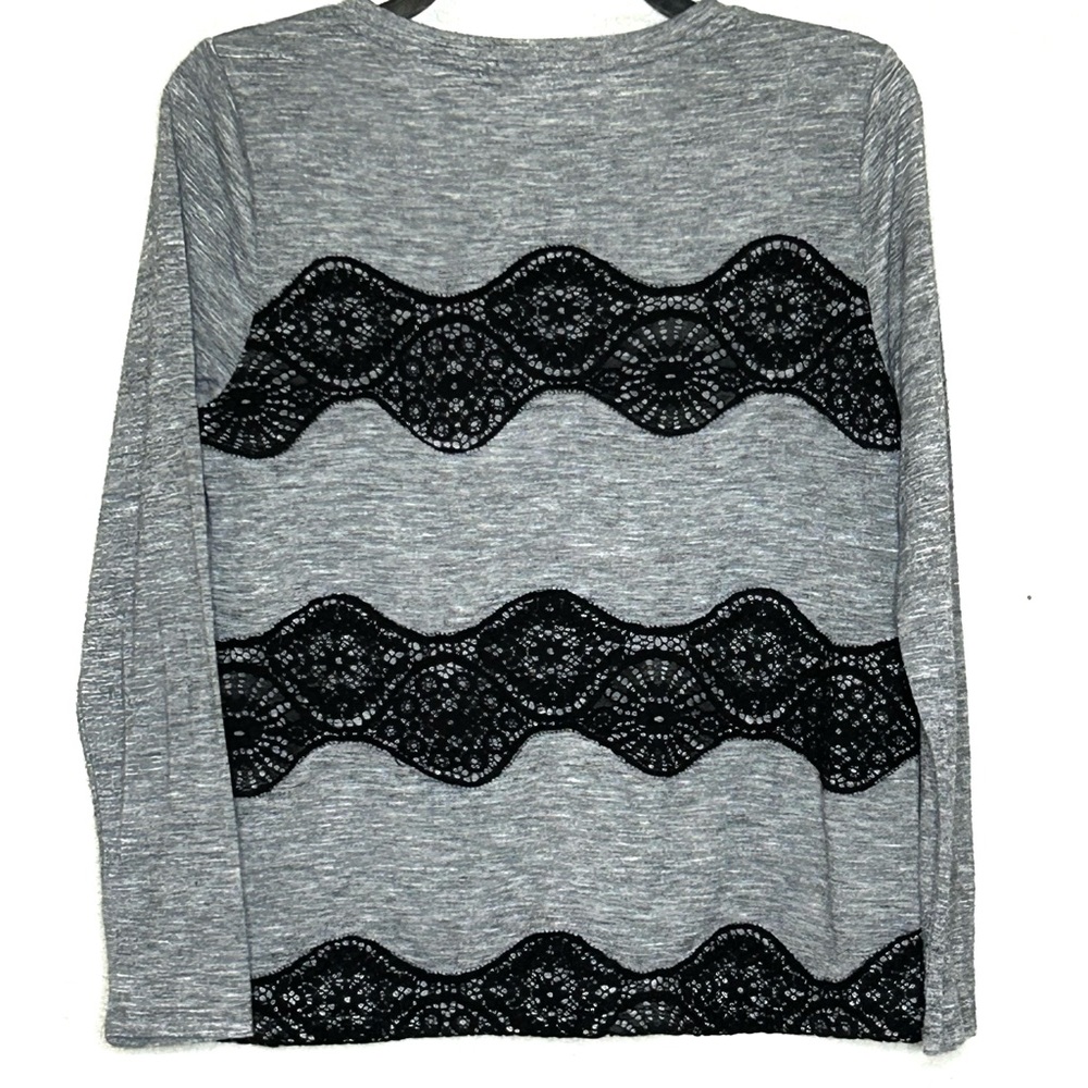 Ann Taylor Loft Medium Petite Gray With Black Embroidered Long Sleeve Blouse - Picture 3 of 7